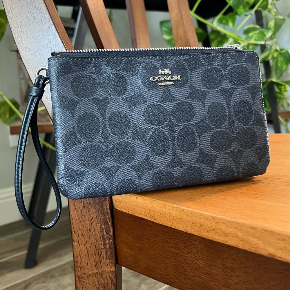 Coach Double Zip wristlet